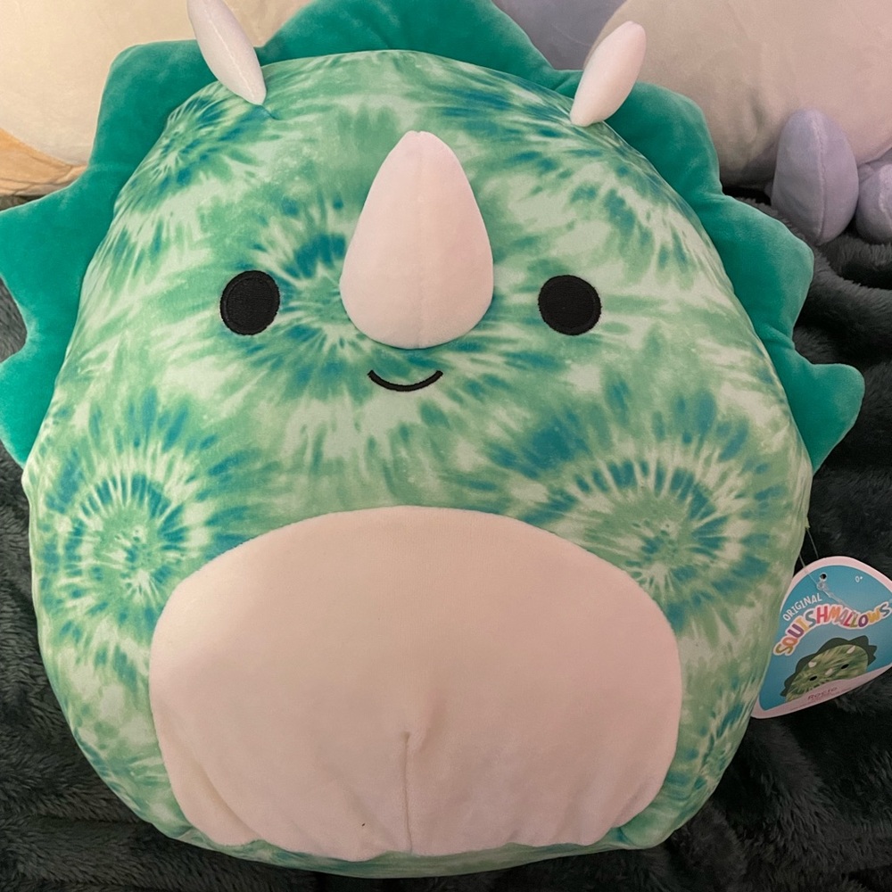 Rocio Dinosaur Triceratops Squishmallow